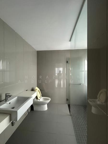 Service Residence for Rent at Renai Jelutong - Norazrein Abdul Raman - Bathroom - PropertyGuru.com.my