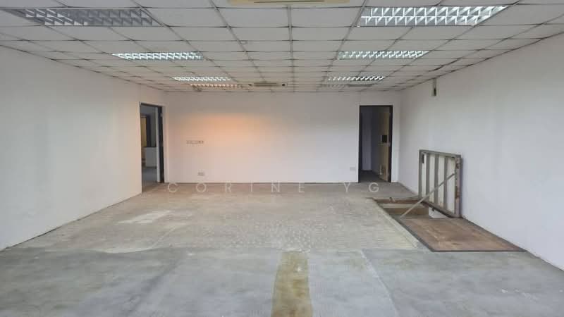 Shop for Rent in Taman Ungku Tun Aminah (Skudai) - Corine YG - Interior - PropertyGuru.com.my