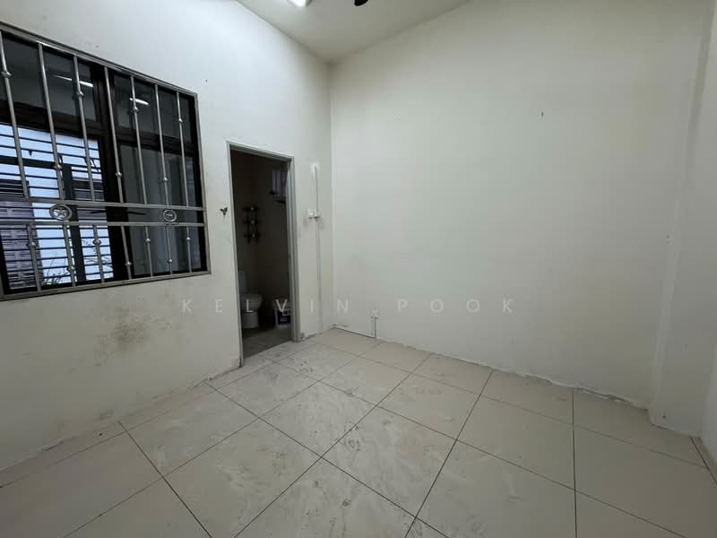 Terraced House for Sale in Nilai (Negeri Sembilan) - Kelvin Pook - Interior - PropertyGuru.com.my