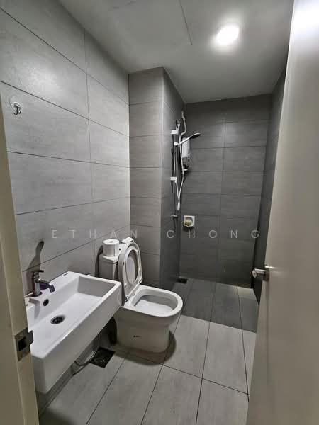 Service Residence for Rent at Gravit8, Klang - Ethan Chong - Bathroom - PropertyGuru.com.my