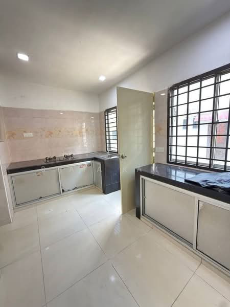 2-storey Terraced House for Sale in Masai (Johor) - Syafa Kamis - Kitchen - PropertyGuru.com.my