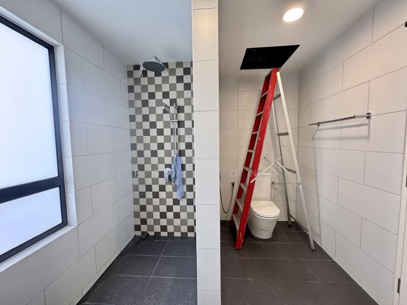 Rumah Teres untuk Dijual di Tamansari (Rawang) - LEON WONG - Bathroom - PropertyGuru.com.my
