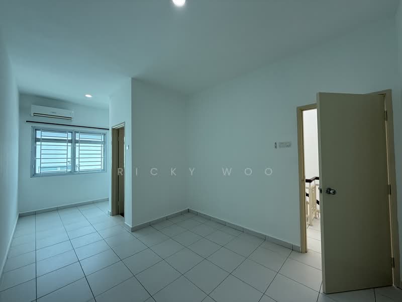 Rumah Teres 2 Tingkat untuk Dijual di Bandar Seri Alam (Masai) - Ricky Woo - Interior - PropertyGuru.com.my