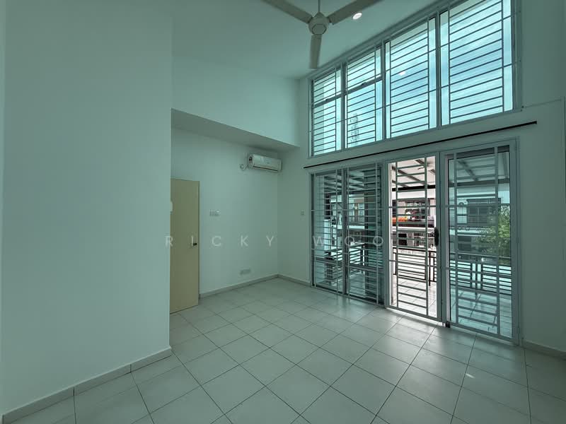 Rumah Teres 2 Tingkat untuk Dijual di Bandar Seri Alam (Masai) - Ricky Woo - Living Room - PropertyGuru.com.my