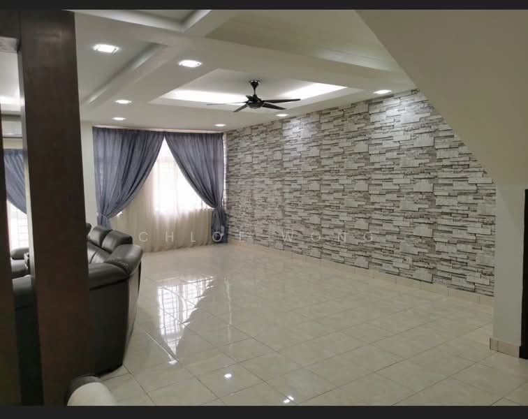 Rumah Bandar untuk Dijual di Taman Lagenda Mas (Cheras) - Chloe Wong - Living Room - PropertyGuru.com.my
