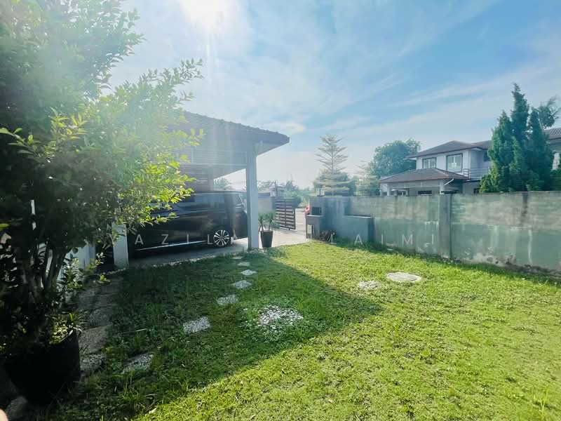 Semi-Detached House for Sale in Shah Alam (Selangor) - Yazila Sulaimi - Exterior - PropertyGuru.com.my