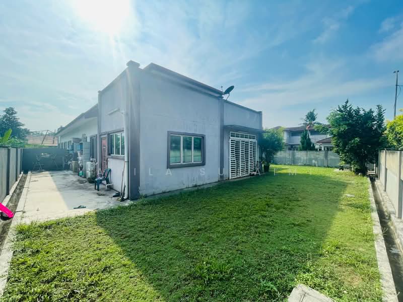 Semi-Detached House for Sale in Shah Alam (Selangor) - Yazila Sulaimi - Exterior - PropertyGuru.com.my