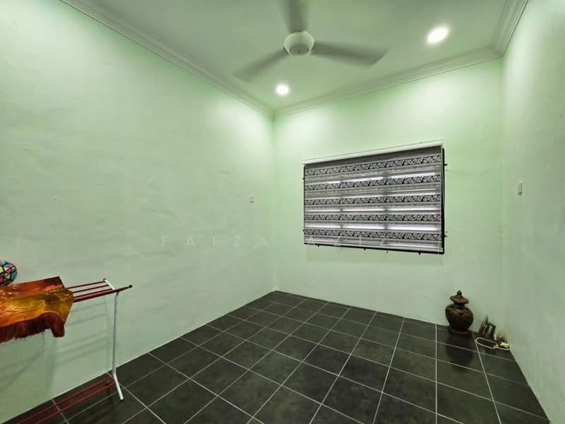 1-storey Terraced House for Sale in Bandar Utama Batang Kali (Batang Kali) - Faiza Aziz - Interior - PropertyGuru.com.my