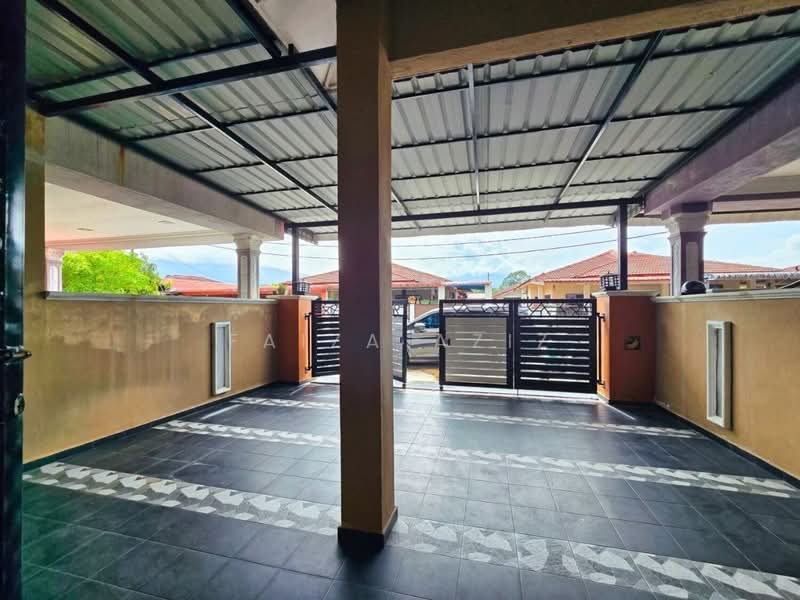 1-storey Terraced House for Sale in Bandar Utama Batang Kali (Batang Kali) - Faiza Aziz - Exterior - PropertyGuru.com.my