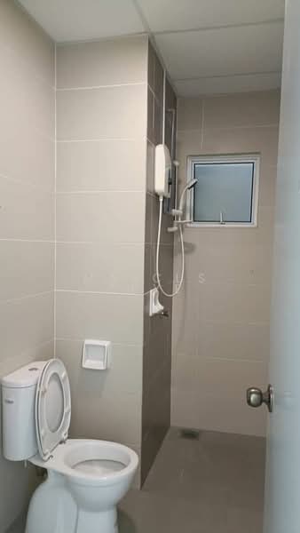 Kondominium untuk Disewa di D'suria Condominium - Marcus Chye - Bathroom - PropertyGuru.com.my