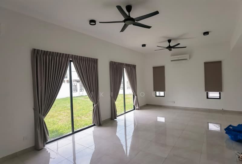 2-storey Terraced House for Rent in Telok Panglima Garang (Selangor) - Miki You - Living Room - PropertyGuru.com.my