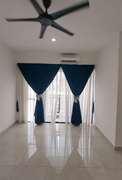 2-storey Terraced House for Rent in Telok Panglima Garang (Selangor) - Miki You - Living Room - PropertyGuru.com.my