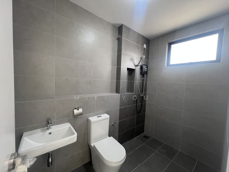 2-storey Terraced House for Rent in Telok Panglima Garang (Selangor) - Miki You - Bathroom - PropertyGuru.com.my