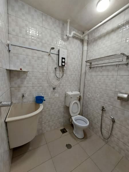 Rumah Flat untuk Disewa di Juru Setia - Elvin Choo - Bathroom - PropertyGuru.com.my