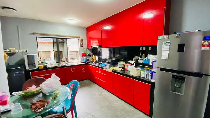 1-storey Terraced House for Sale in Taman Anggerik (Tampoi) - Ck Leow - Kitchen - PropertyGuru.com.my
