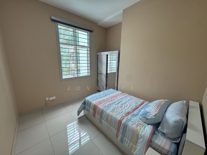 Pangsapuri untuk Disewa di Seri Molek Perdana - Jovin Te - Bedroom - PropertyGuru.com.my