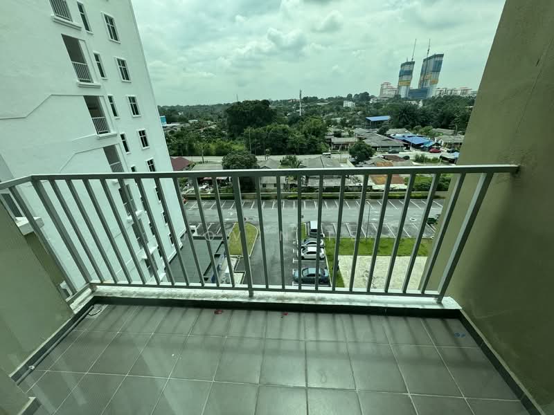 Pangsapuri untuk Disewa di Seri Molek Perdana - Jovin Te - Balcony - PropertyGuru.com.my