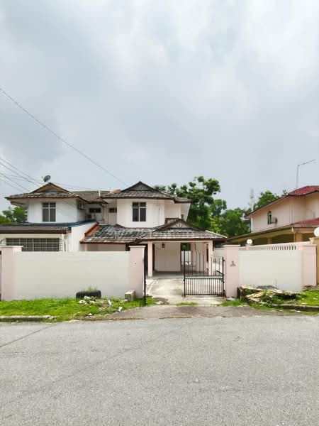 Untuk Dijual - Semi D for sale at Bukit kempas