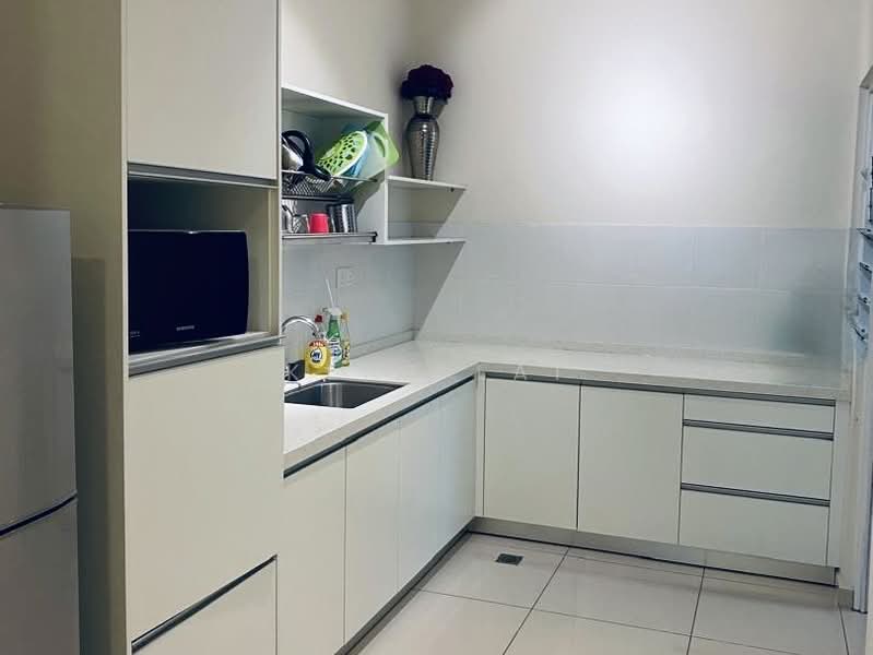 Condominium for Sale at Straits Garden Condominium - Kent Lai - Kitchen - PropertyGuru.com.my