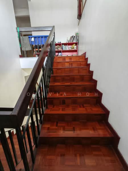 Rumah Banglo untuk Dijual di SS7 (Petaling Jaya) - Olivia Hoh - Staircase - PropertyGuru.com.my