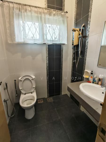 Rumah Banglo untuk Dijual di SS7 (Petaling Jaya) - Olivia Hoh - Bathroom - PropertyGuru.com.my