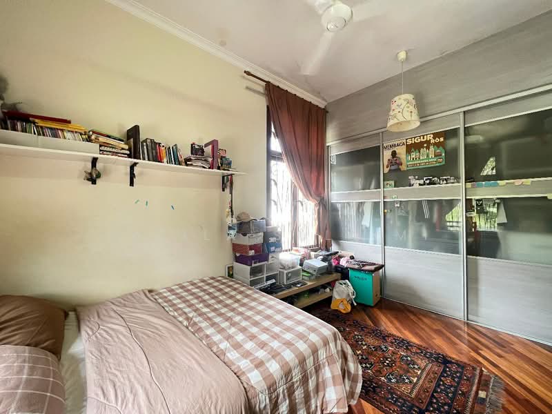 Bungalow for Sale in Seksyen 27 (Shah Alam) - Yazila Sulaimi - Bedroom - PropertyGuru.com.my