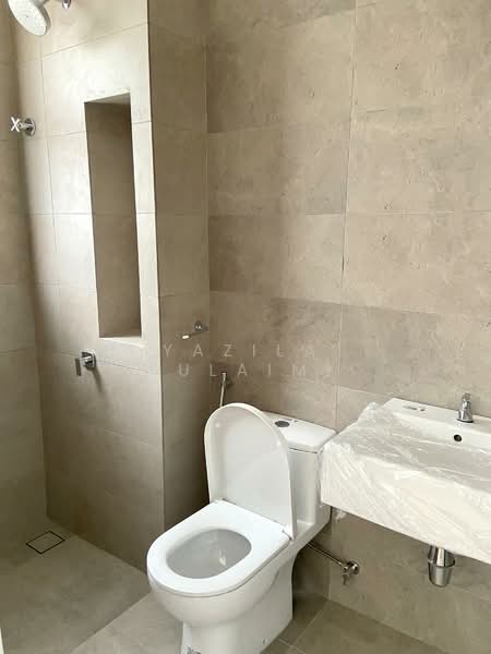 Bungalow for Sale in Seksyen 27 (Shah Alam) - Yazila Sulaimi - Bathroom - PropertyGuru.com.my
