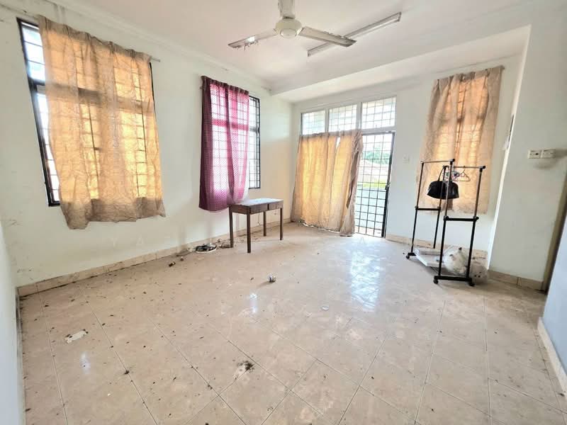 Semi-Detached House for Sale in Banting (Selangor) - Yazila Sulaimi - Interior - PropertyGuru.com.my