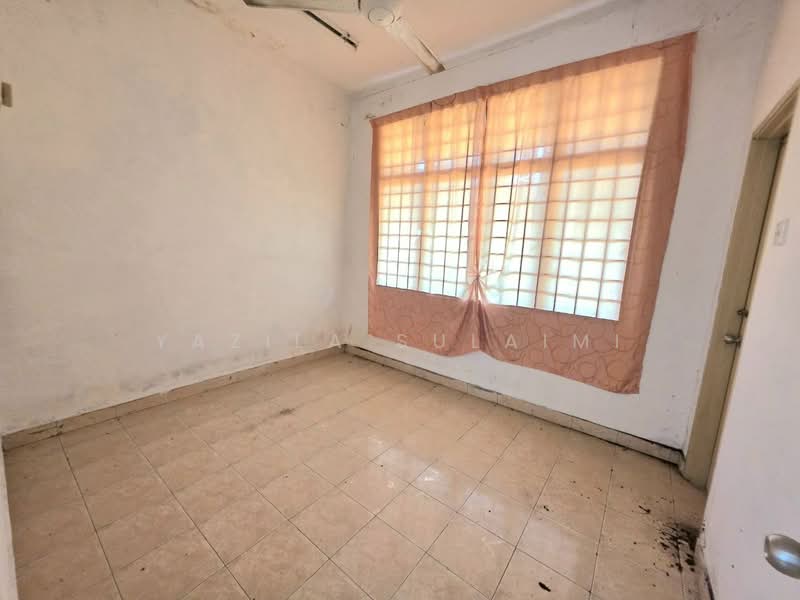 Semi-Detached House for Sale in Banting (Selangor) - Yazila Sulaimi - Interior - PropertyGuru.com.my