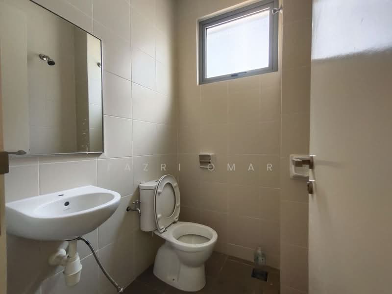 Semi-Detached House for Sale in Denai Alam (Shah Alam) - Fazri Omar - Bathroom - PropertyGuru.com.my