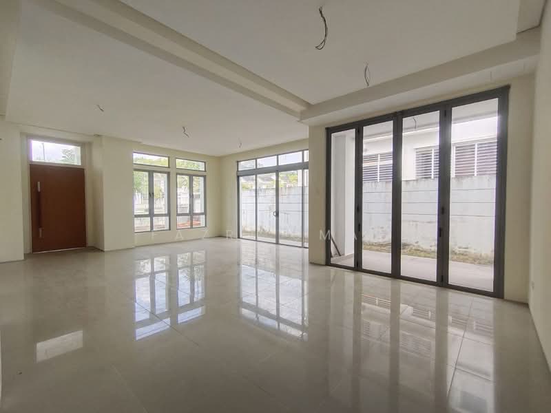 Semi-Detached House for Sale in Denai Alam (Shah Alam) - Fazri Omar - Living Room - PropertyGuru.com.my