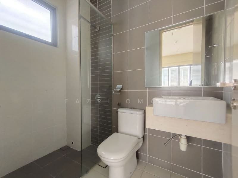 Semi-Detached House for Sale in Denai Alam (Shah Alam) - Fazri Omar - Bathroom - PropertyGuru.com.my