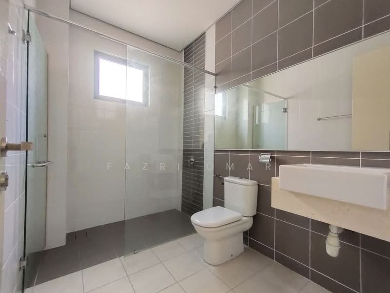 Semi-Detached House for Sale in Denai Alam (Shah Alam) - Fazri Omar - Bathroom - PropertyGuru.com.my