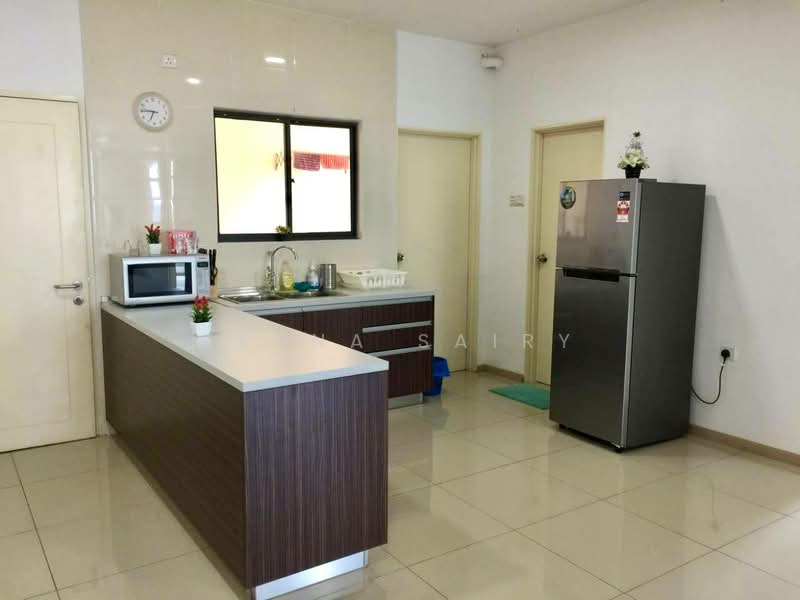 Service Residence for Sale at Vista Alam - Eryna Sairy - Kitchen - PropertyGuru.com.my
