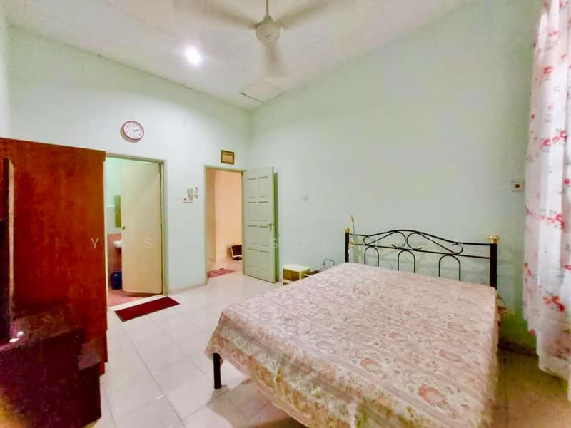 Rumah Teres 1 Tingkat untuk Dijual di Taman Tanjung Gading (Muar) - Yasmin Sulaiman - Bedroom - PropertyGuru.com.my