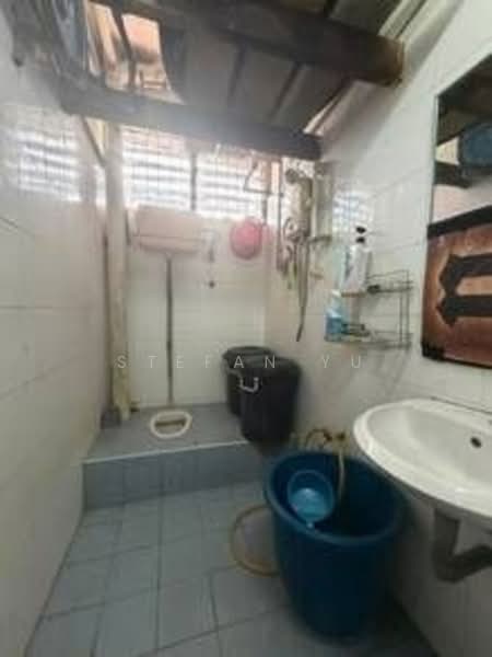 Flat for Sale at Stulang Laut - Stefan Yu - Bathroom - PropertyGuru.com.my
