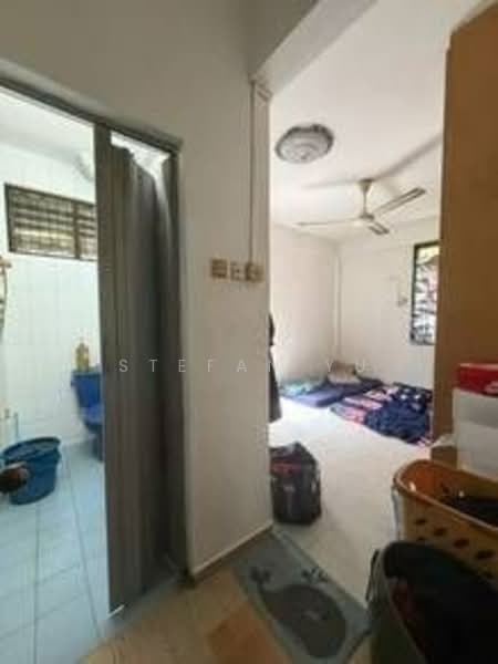 Flat for Sale at Stulang Laut - Stefan Yu - Bathroom - PropertyGuru.com.my
