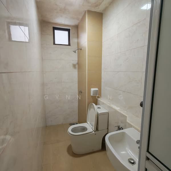 Service Residence for Sale at D'Summit Residences - Gynn Ong - Bathroom - PropertyGuru.com.my