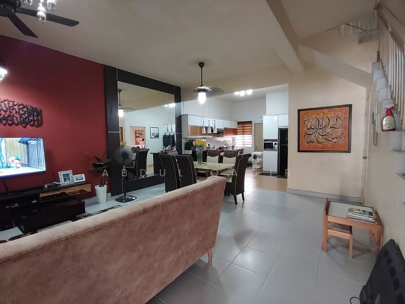 2-storey Terraced House for Sale in Taman Impian Putra (Bangi) - Abdul Qadir - Living Room - PropertyGuru.com.my