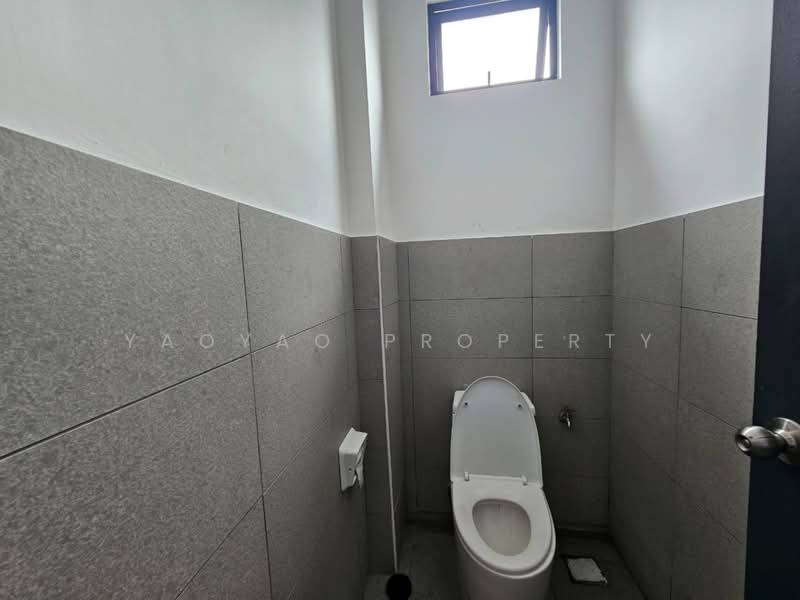 Factory for Sale in Eco Business Park 1 (Johor Bahru) - Yaoyao Property - Bathroom - PropertyGuru.com.my