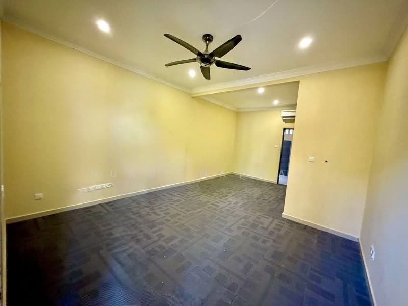 Semi-Detached House for Sale in Sepang (Selangor) - Nurul Naemah - PropertyGuru.com.my