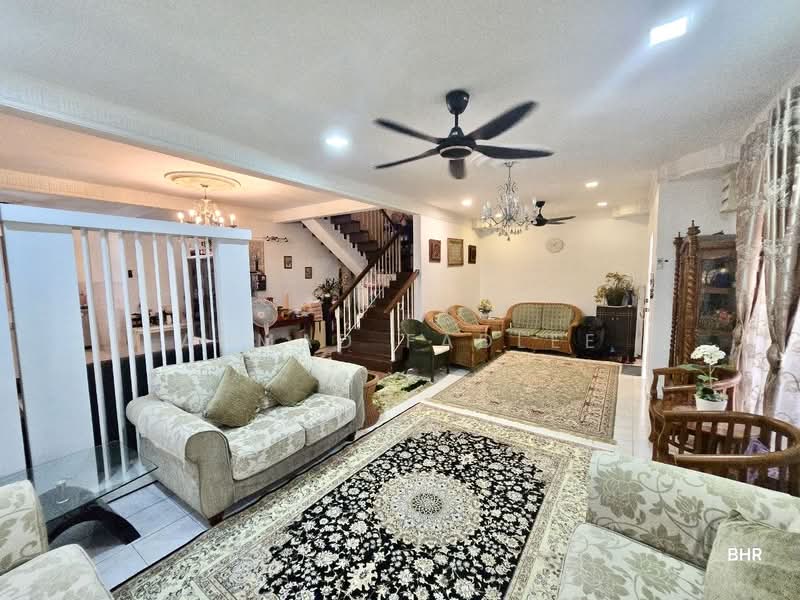 Semi-Detached House for Sale in Bandar Seri Putra (Bangi) - Ahmad Fadlee - PropertyGuru.com.my