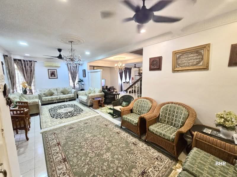 Semi-Detached House for Sale in Bandar Seri Putra (Bangi) - Ahmad Fadlee - PropertyGuru.com.my