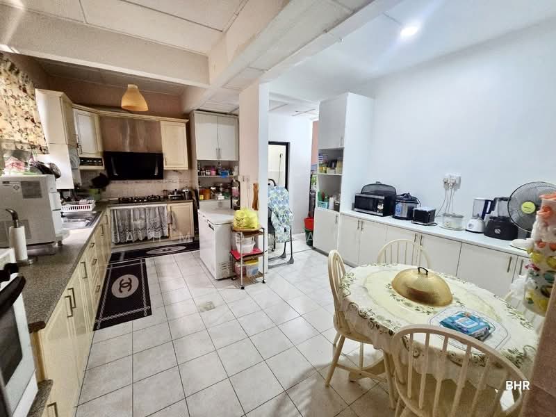 Semi-Detached House for Sale in Bandar Seri Putra (Bangi) - Ahmad Fadlee - PropertyGuru.com.my