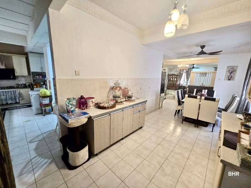 Semi-Detached House for Sale in Bandar Seri Putra (Bangi) - Ahmad Fadlee - PropertyGuru.com.my