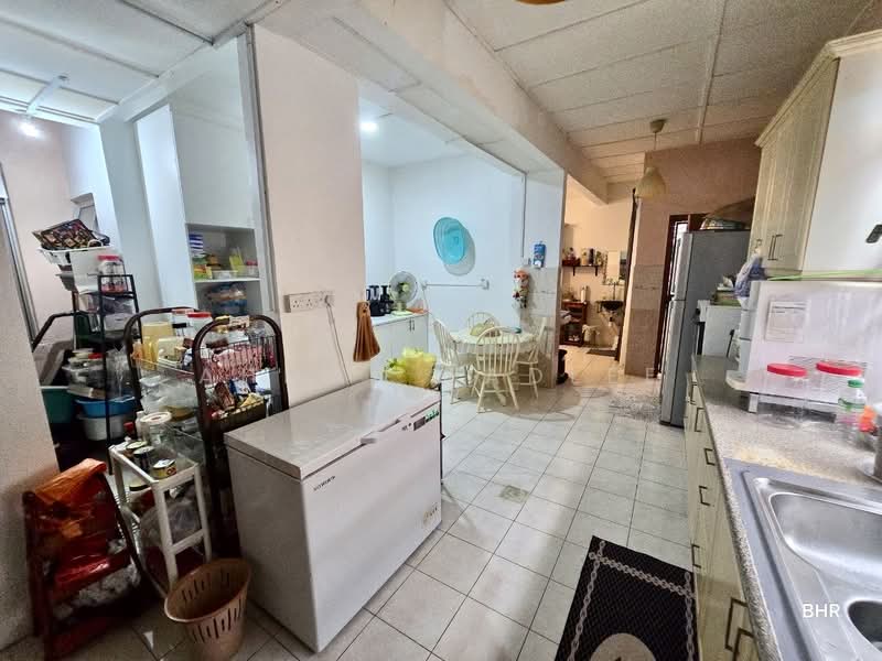 Semi-Detached House for Sale in Bandar Seri Putra (Bangi) - Ahmad Fadlee - PropertyGuru.com.my