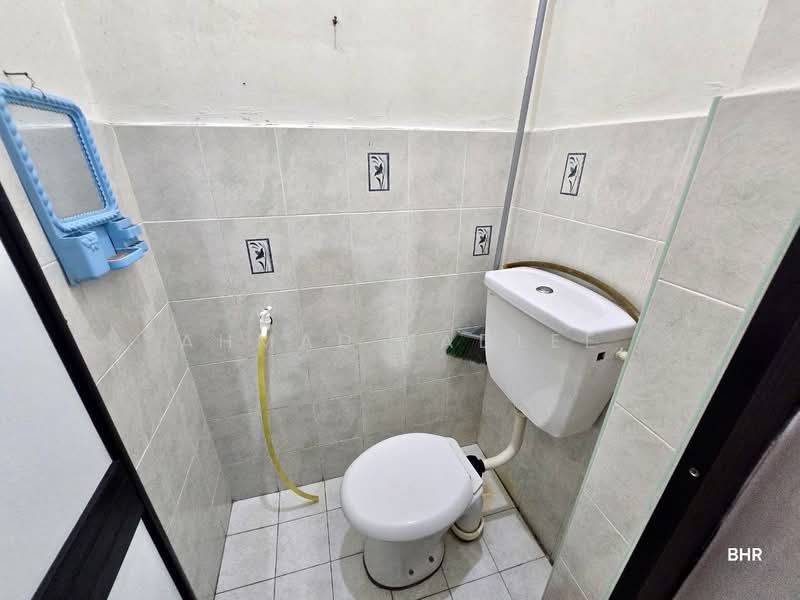 Semi-Detached House for Sale in Bandar Seri Putra (Bangi) - Ahmad Fadlee - PropertyGuru.com.my