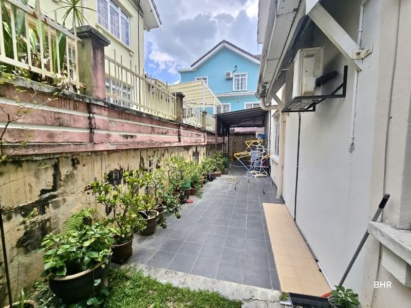 Semi-Detached House for Sale in Bandar Seri Putra (Bangi) - Ahmad Fadlee - PropertyGuru.com.my