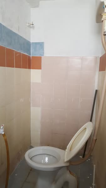 Apartment for Sale at Apartment Sri Rakyat - Wesley Fu - Bathroom - PropertyGuru.com.my