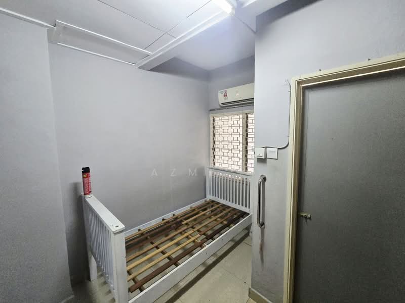 Rumah Teres 2 Tingkat untuk Dijual di Ampang Jaya (Ampang) - Azmi . - Bedroom - PropertyGuru.com.my